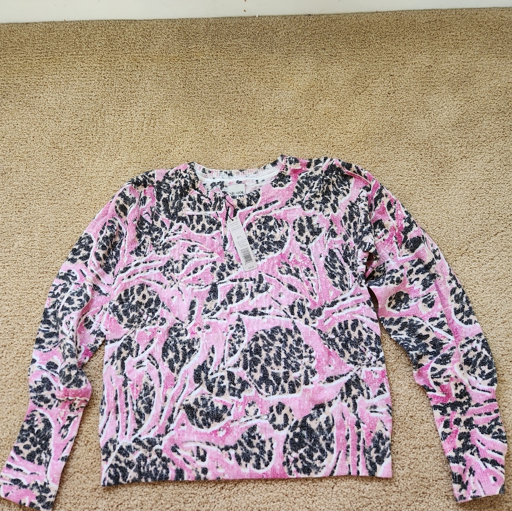NWT Nic+Zoe light sweater pink with petals
